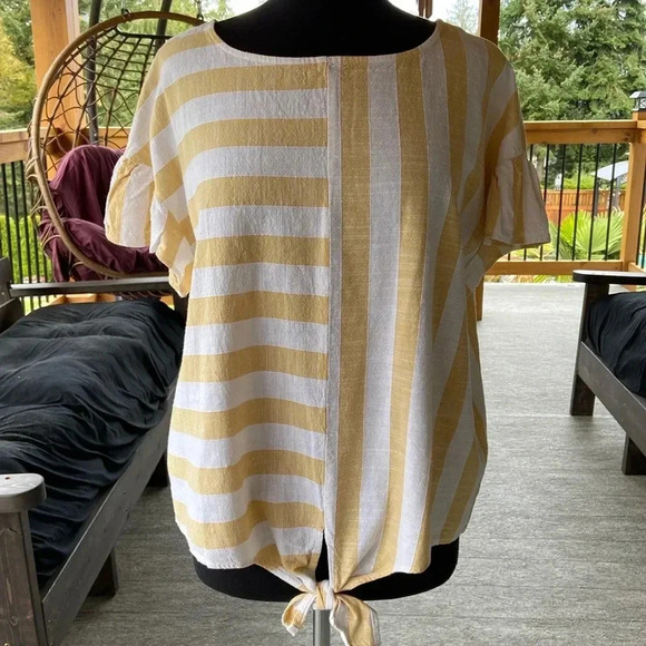 Tribal Jeans | Linen Blend Front Tie Top - Picture 4 of 10